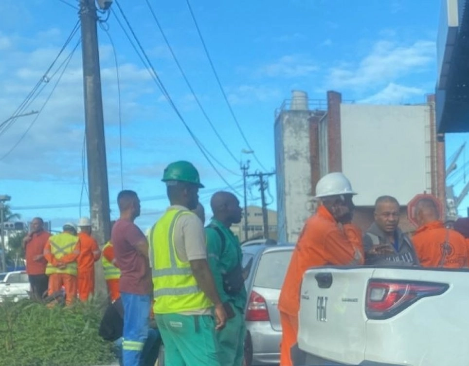 Trabalhadores portuários de Salvador protestam contra revogação de lei sobre segurança em embarcações