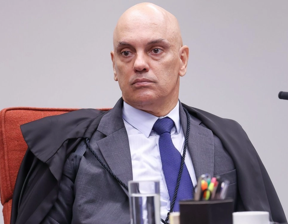 Deputados investigados pelo STF assinam impeachment de Alexandre de Moraes