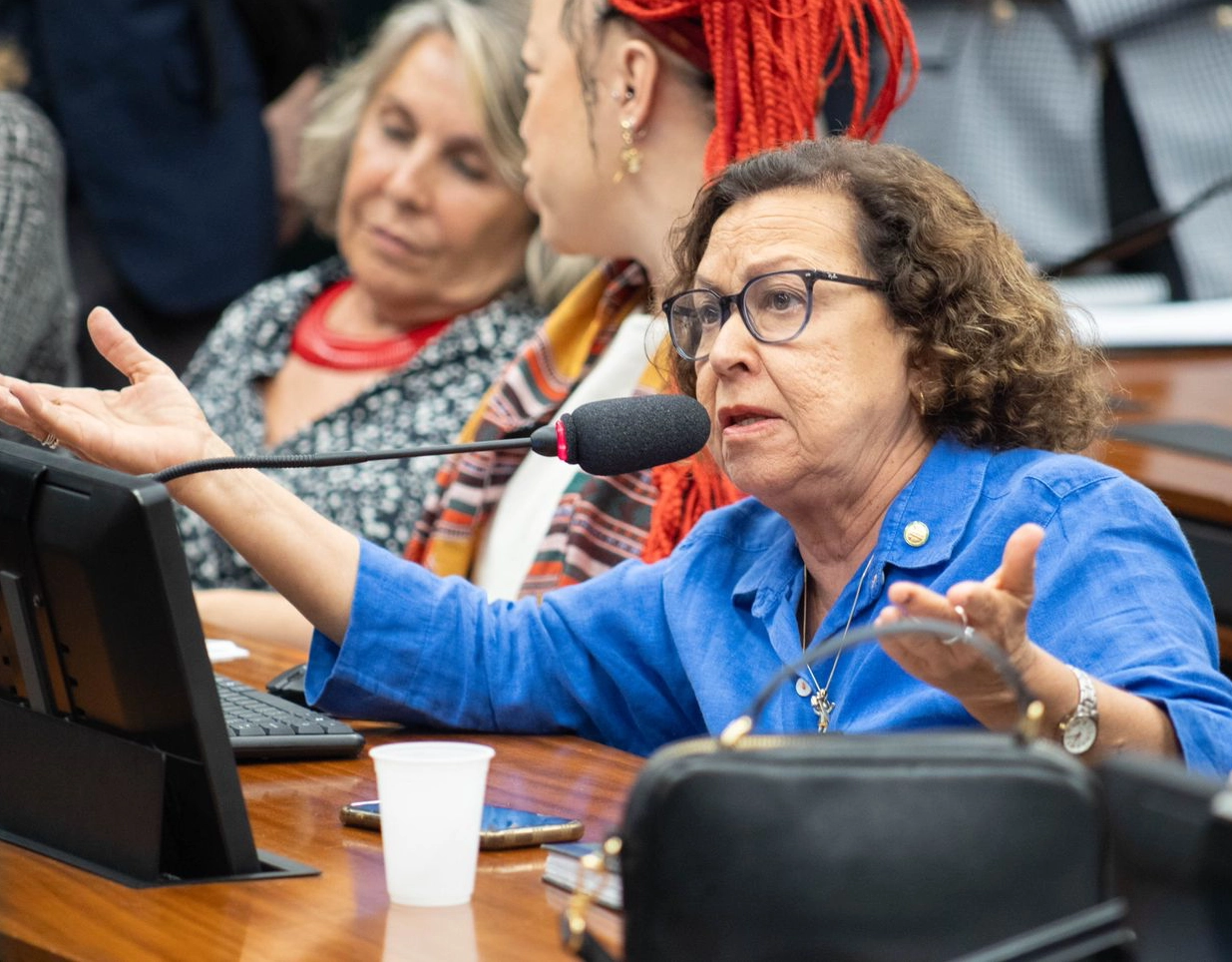 Lídice defende Flávio Dino de especulações sobre desmembramento do Ministério da Justiça