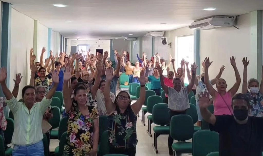 Professores anunciam paralisação das aulas