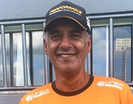 Técnico de futebol, Barbosinha morre aos 59 anos