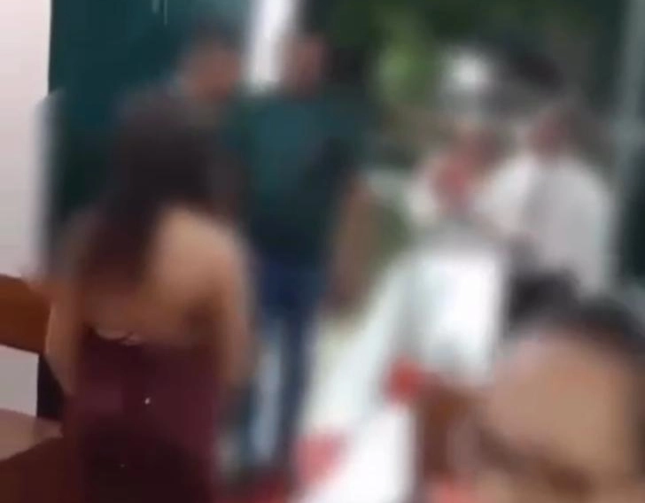 Barraco em Oliveira dos Brejinhos: Filha do noivo tenta barrar casamento do pai com a amante