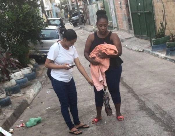 Bebê abandonado é encontrado em lixo na Boca do Rio