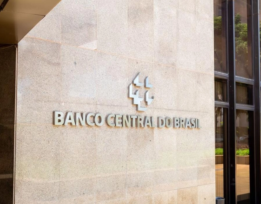 Banco Central anuncia moeda de R$ 5 em comemoração aos 200 anos da primeira constituição