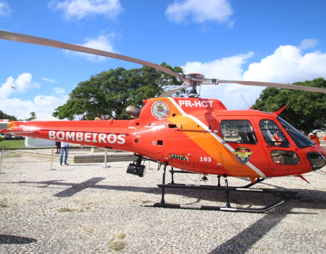 Helicóptero, drones e novas viaturas são entregues para reforçar segurança na Bahia