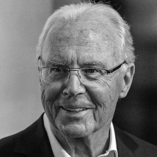 Morre, aos 78 anos, Franz Beckenbauer, lenda do futebol