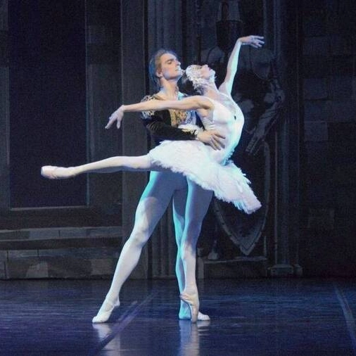 Ballet Clássico de São Petersburgo apresenta 'O Lago dos Cisnes' em Salvador