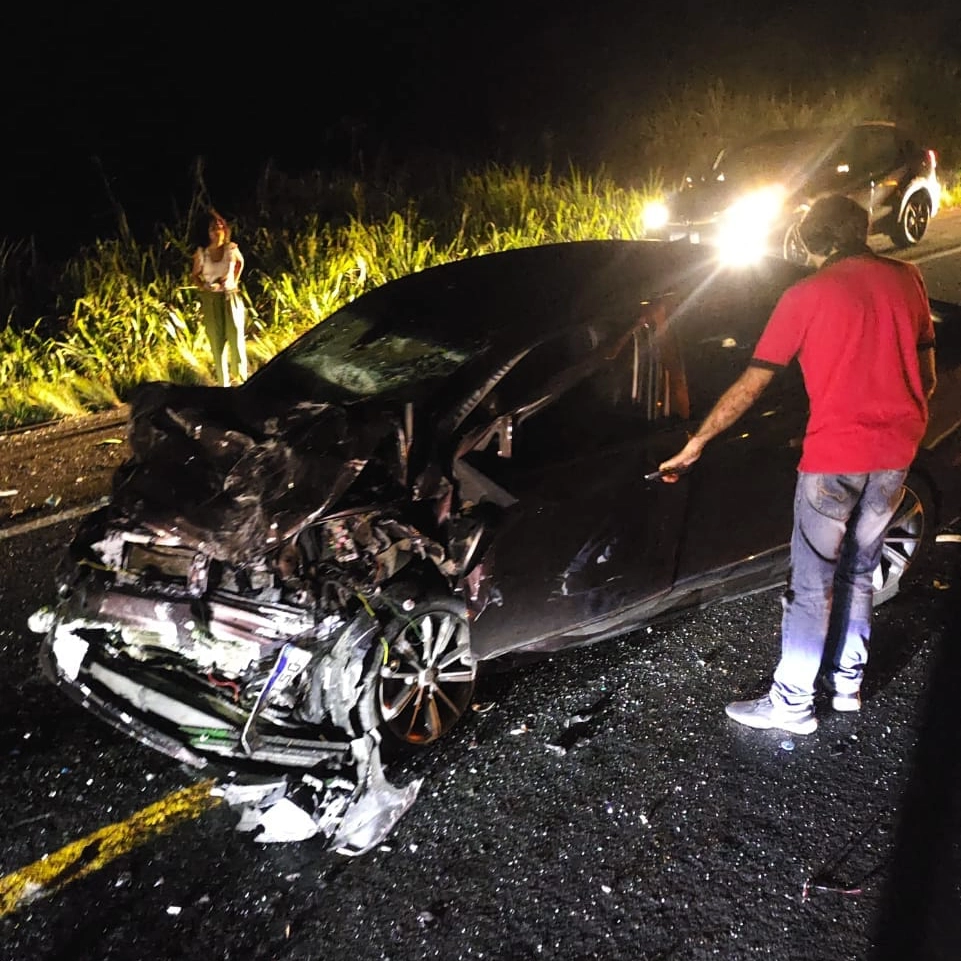 Filhas de PRF, irmãs de seis e oito anos morrem em acidente na Bahia; outra criança de três anos foi salva pelo “bebê conforto”