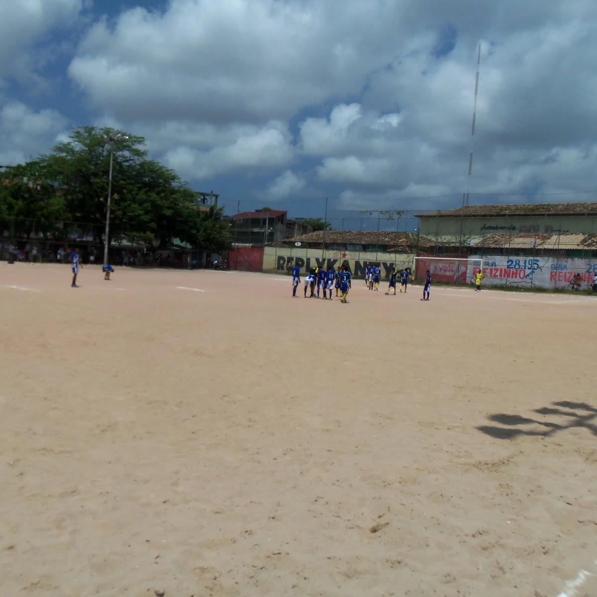 Homens são assassinados durante jogo de cartas no Campo do Lasca, em Salvador