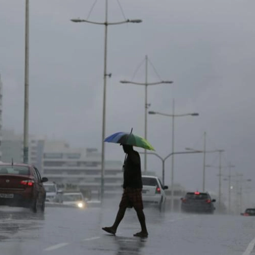 Fim de semana deve ser de chuvas em Salvador