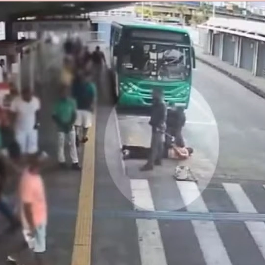 Polícia Civil investiga morte de homem em estação de transporte em Salvador