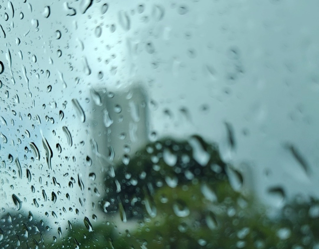 Chuvas e céu nublado: confira a previsão do tempo em Salvador para o fim de semana