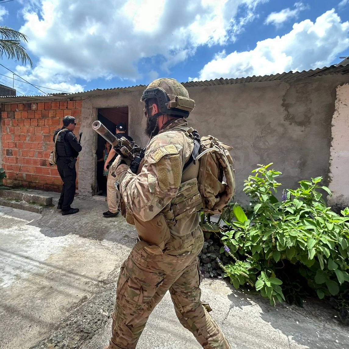 Operação policial em Valéria resulta em morte e prisão de suspeitos