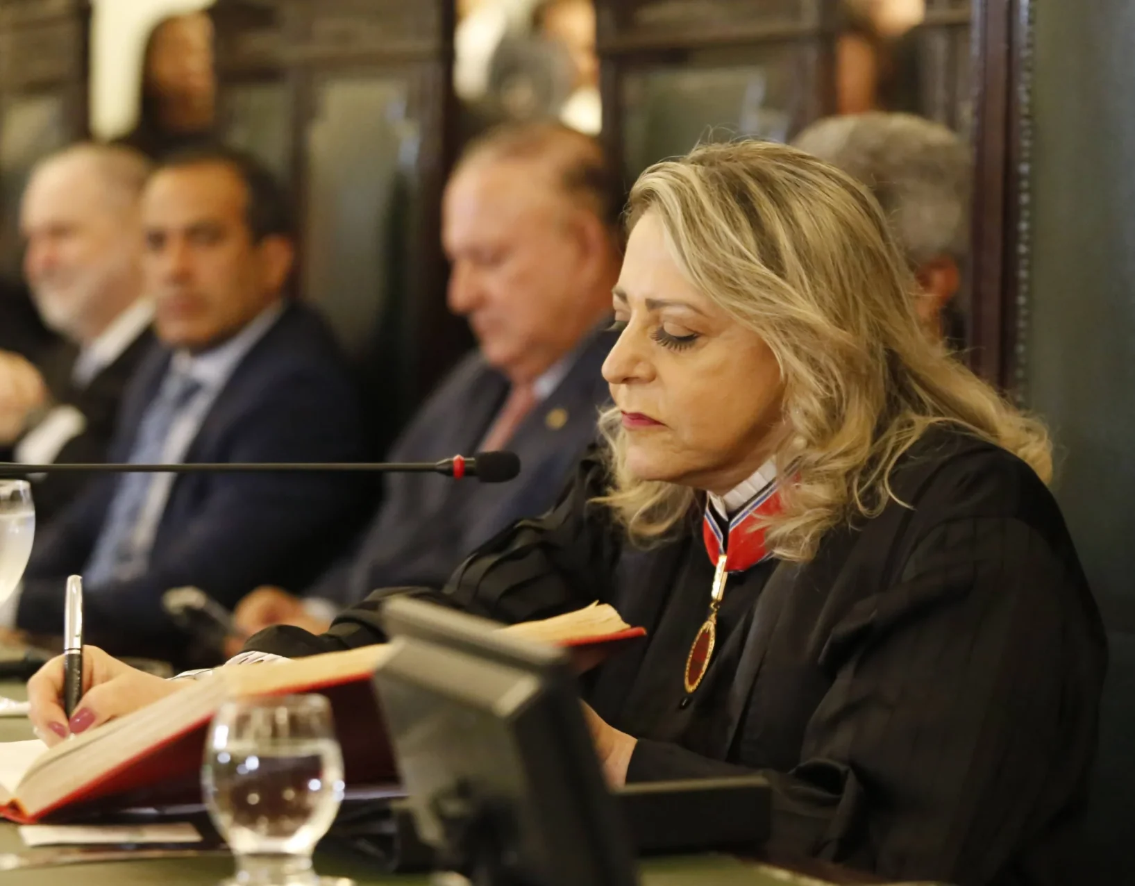 Cynthia Resende toma posse como presidente do Tribunal de Justiça da Bahia