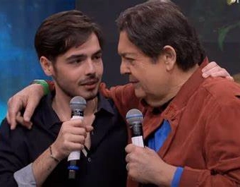 Filho de Faustão assina contrato com a Band e terá programa aos sábados