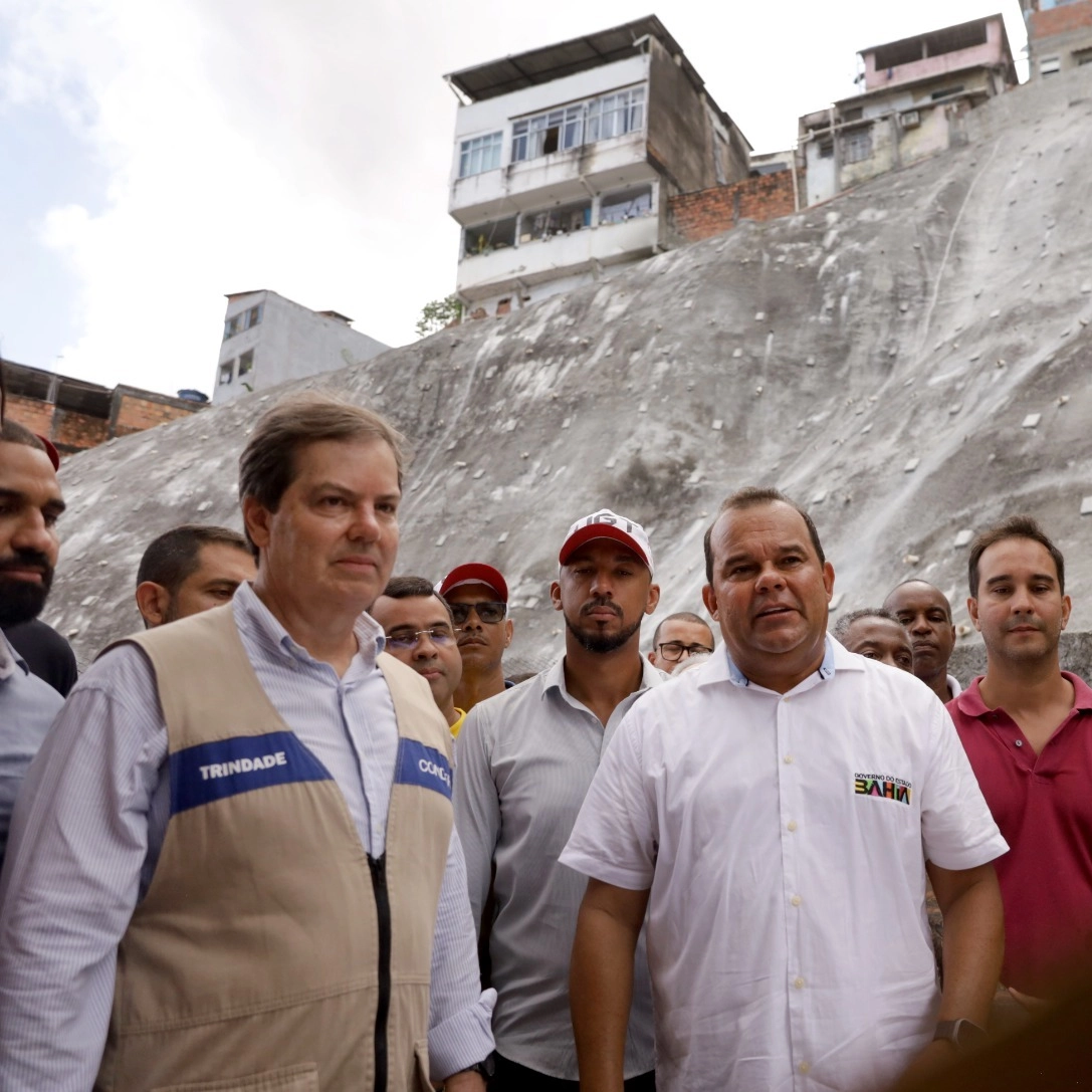 Governo entrega contenção de encosta nos bairros de Pirajá e Liberdade