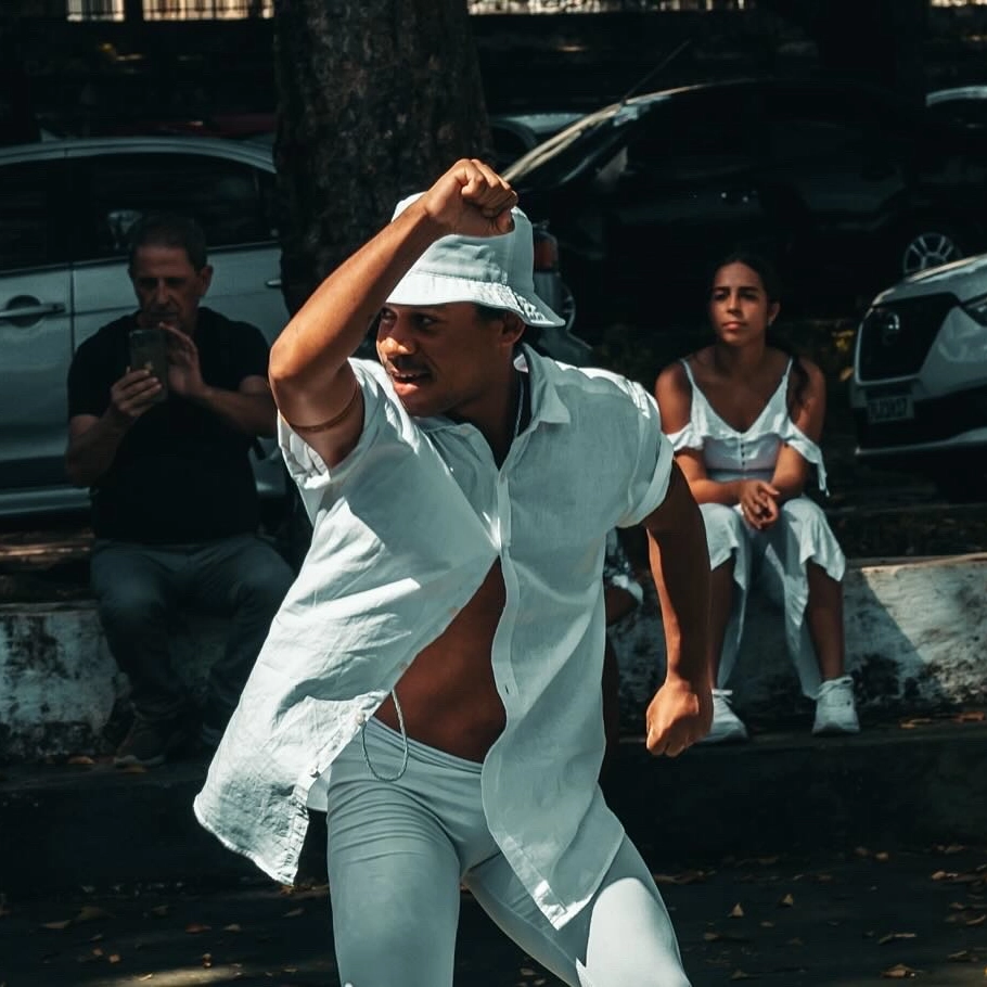 Escola de Dança da UFBA abre inscrições para cursos de extensão; veja detalhes