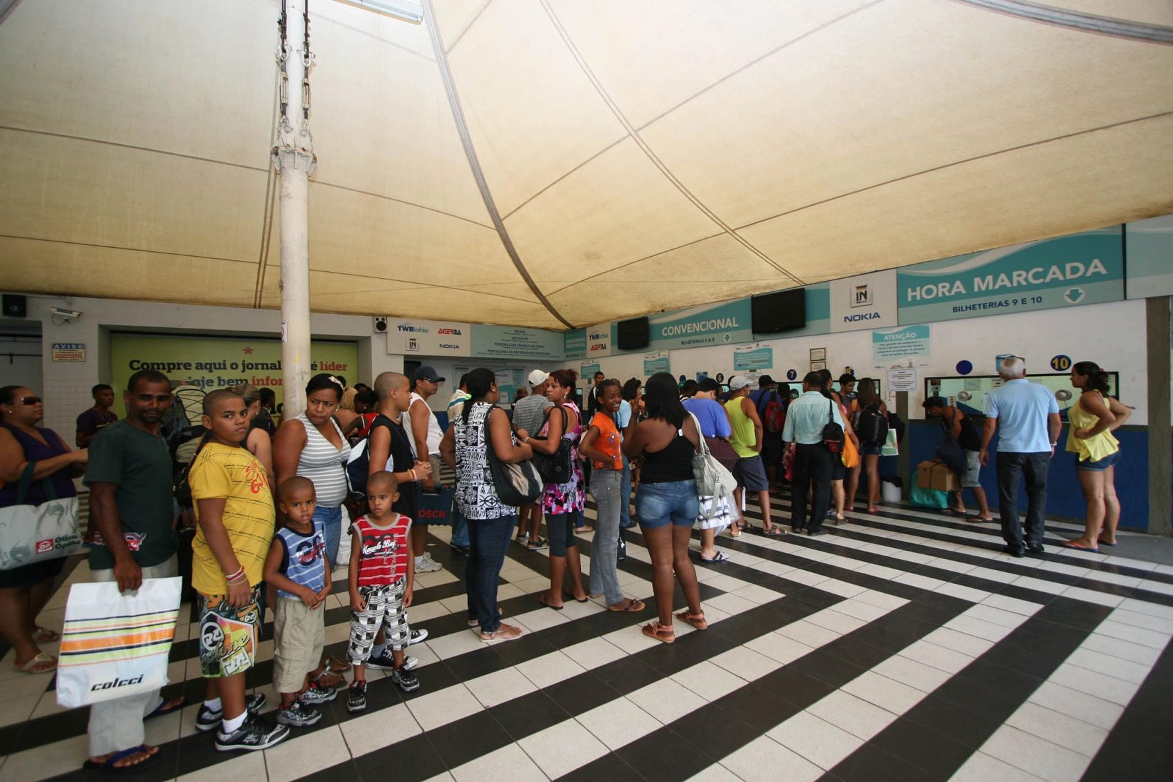 Governo da Bahia aumenta tarifa do ferry, transporte intermunicipal e pedágios a partir de segunda