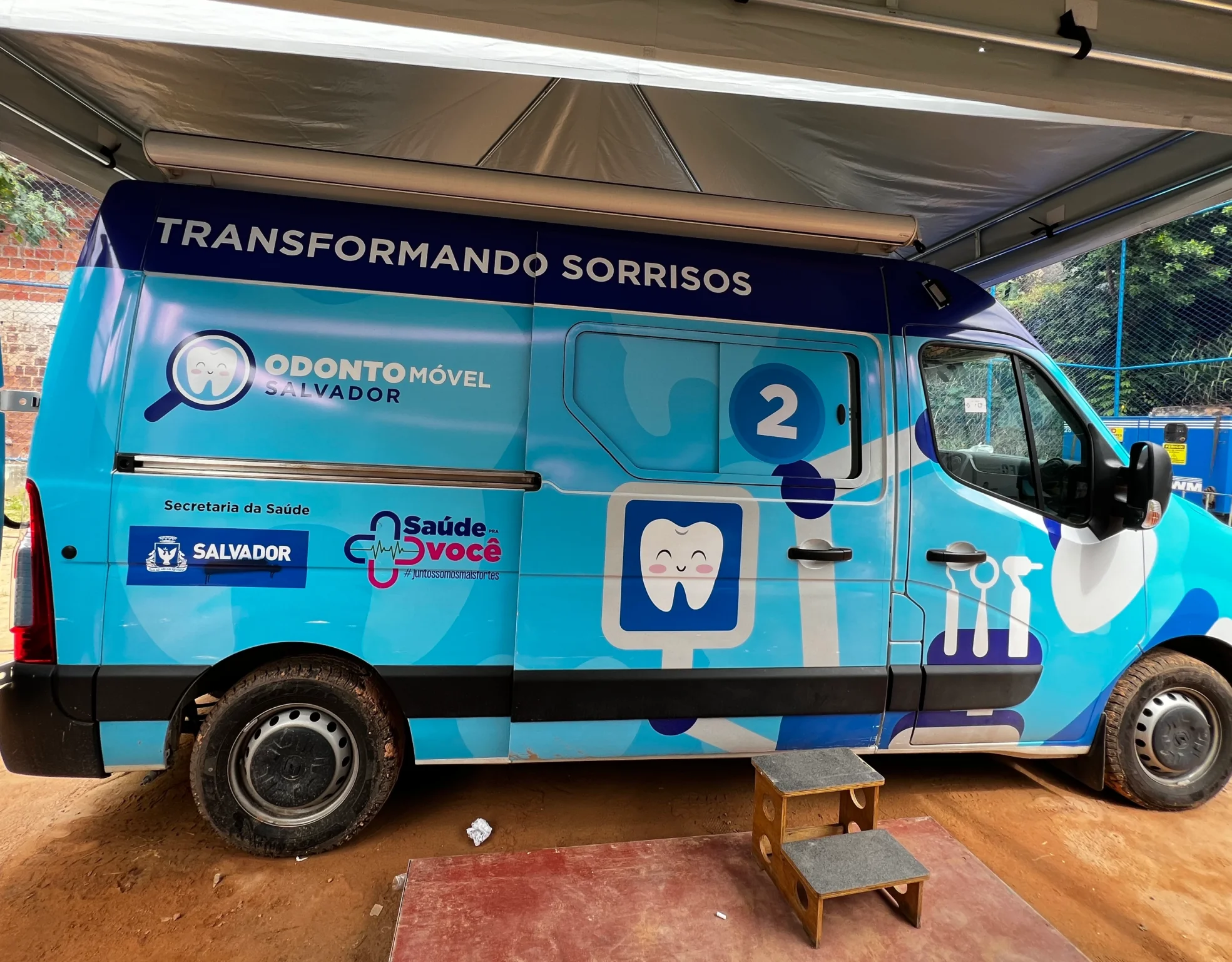 Odontomóveis prestam assistência a quatro localidades de Salvador; confira programação