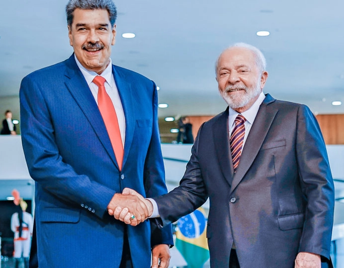 Embaixador da Venezuela no Brasil pede reunião com governo após críticas de Lula a Maduro