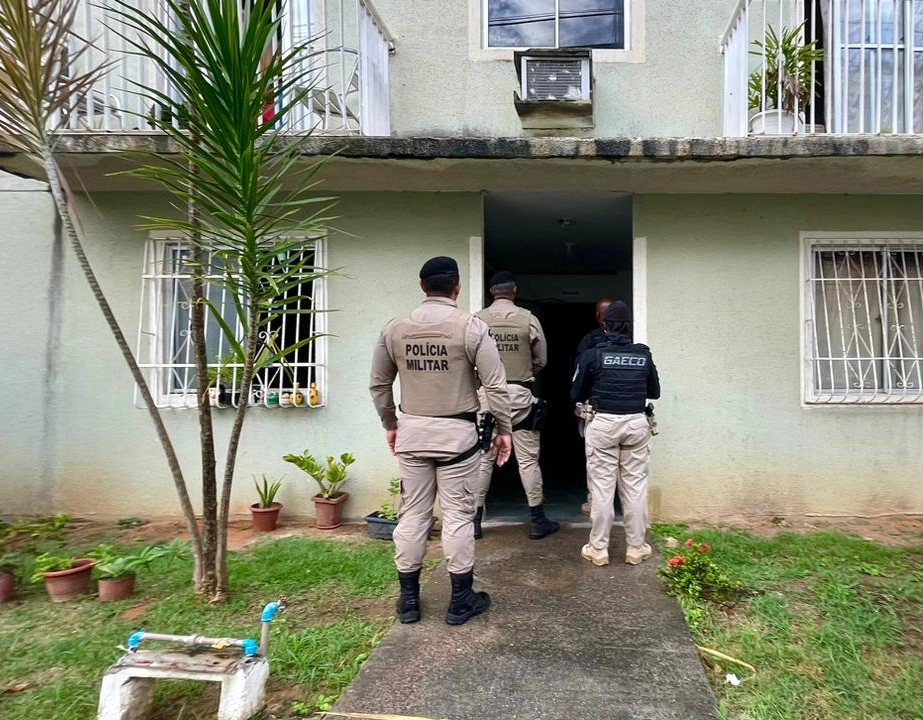 Policiais suspeitos de extorsão e tráfico de drogas em Salvador são alvo de Operação