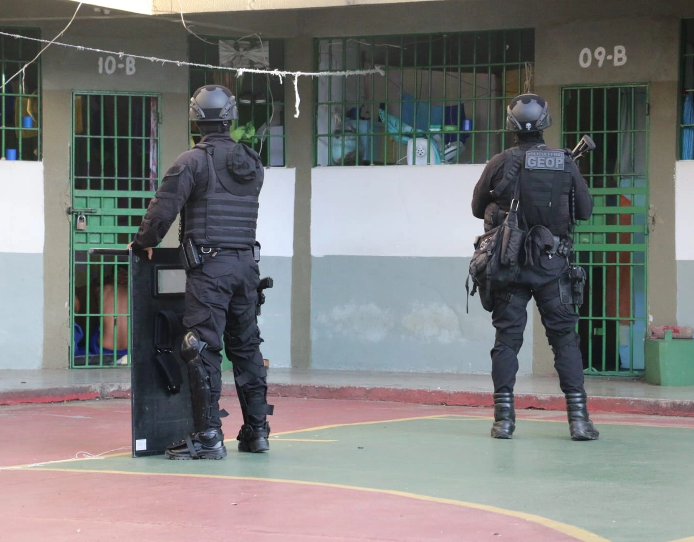 Veja fotos dos sete fugitivos do Complexo Penitenciário da Mata Escura e saiba pelo que eles respondem