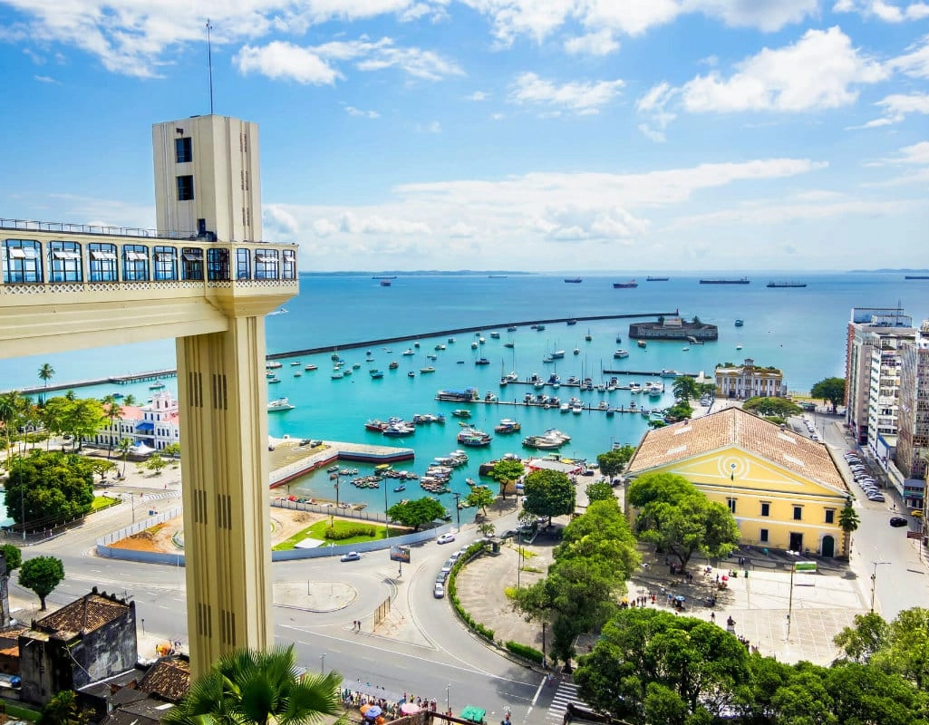 Salvador recebeu quase 2 milhões de turistas e receita bate mais de R$ 2 bi