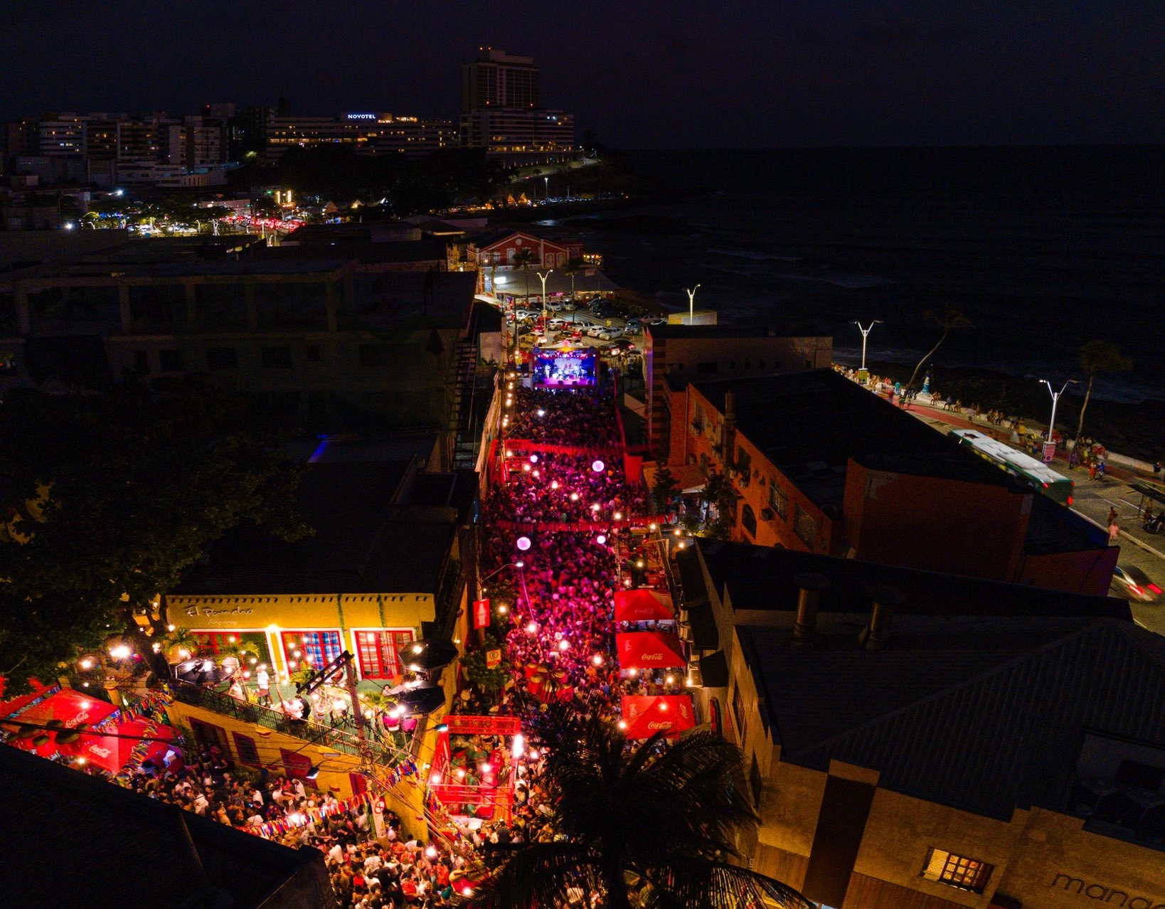 Com gastronomia italiana e atrações musicais, Festa de San Gennaro lota ruas do Rio Vermelho