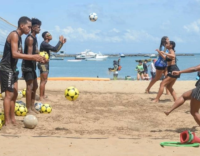 Projeto Sempre Verão movimenta praias do Subúrbio neste fim de semana; confira