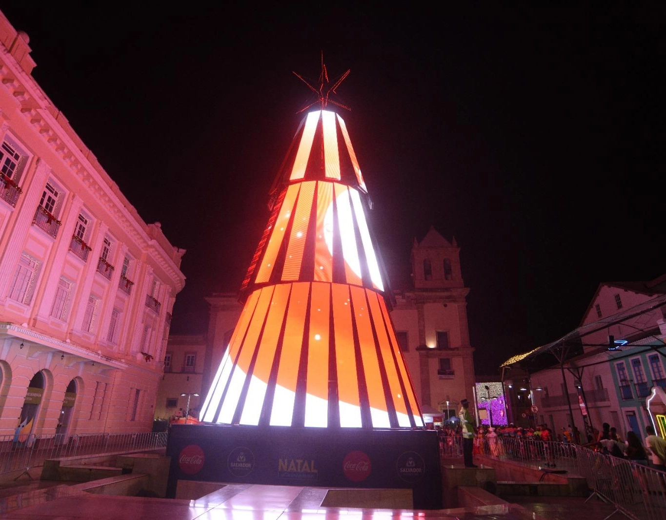 Prefeitura de Salvador suspende programação do Natal pelo segundo dia