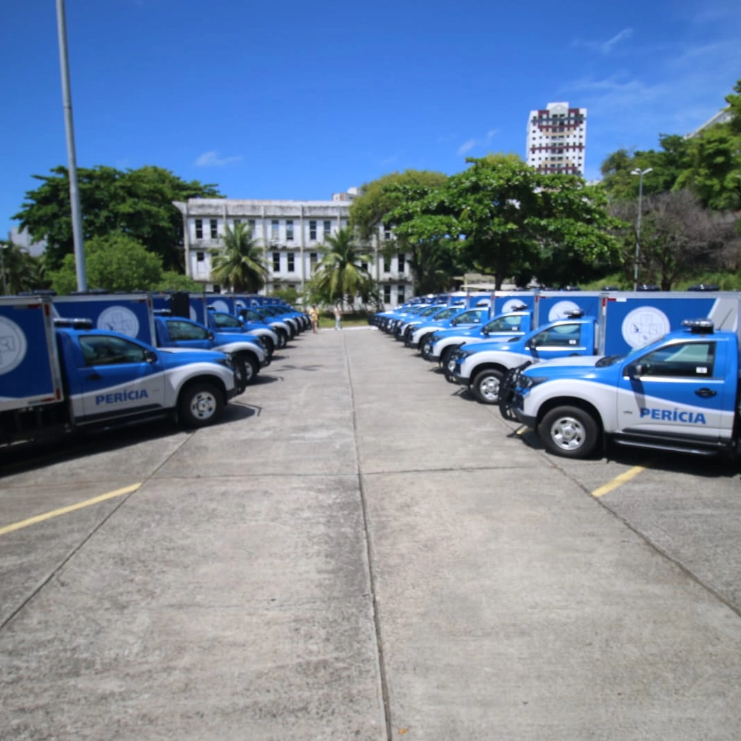 Bahia recebe nova frota de rabecões; confira as cidades que receberam os novos veículos