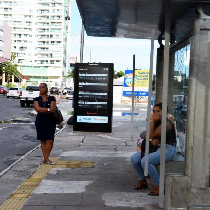 Salvador ganhará 650 novos abrigos de ônibus modernos até final de 2024