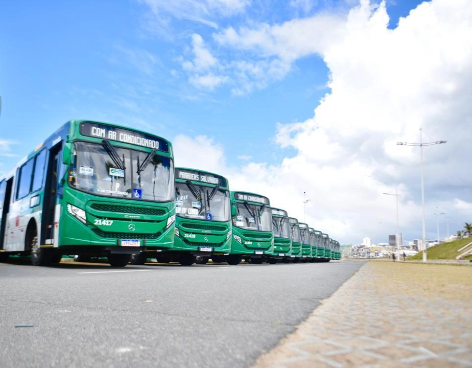 Sete linhas de ônibus terão aumento no número de viagens nesta segunda-feira