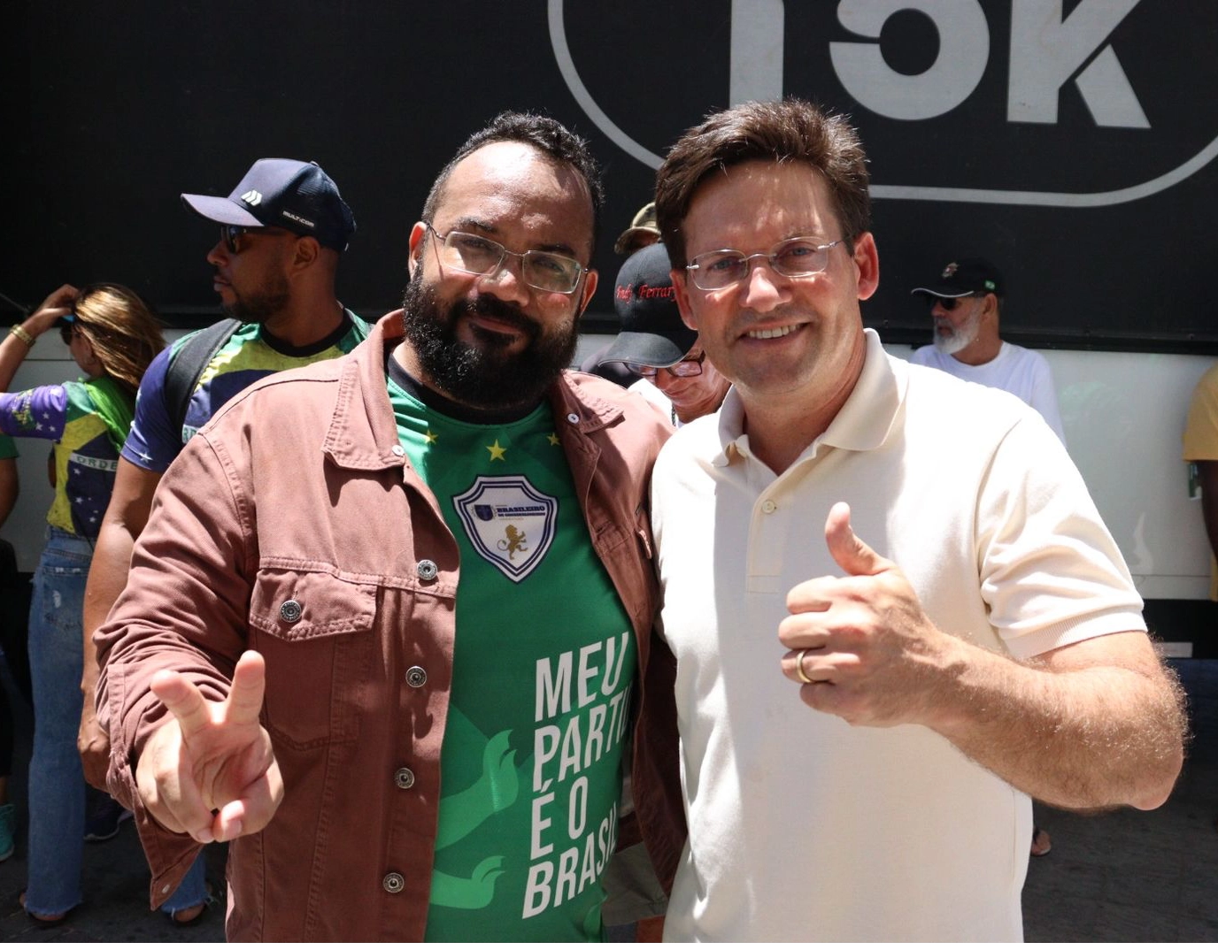 Leandro de Jesus e João Roma lideraram manifestação em Salvador que repudiava indicação de Flávio Dino ao STF