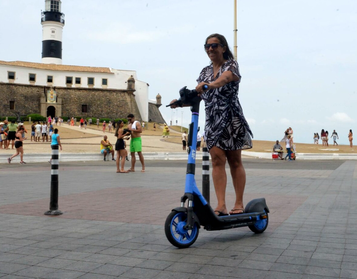 Patinetes elétricos realizam mais de 11 mil viagens em Salvador em uma semana