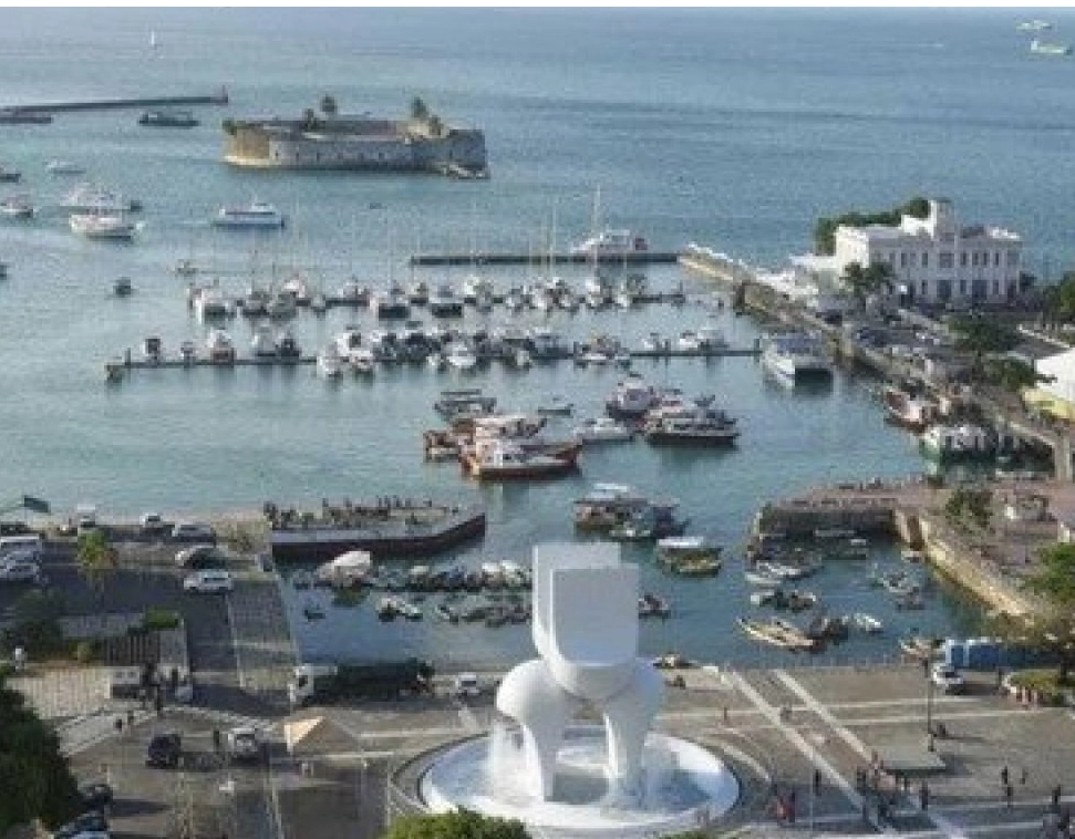 Show de Léo Santana altera trânsito em bairro de Salvador; saiba mais