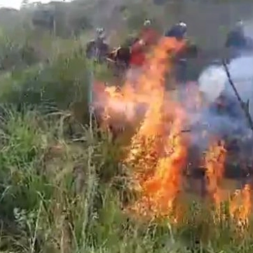 Incêndio florestal é controlado na área de proteção ambiental na Serra do Barbado