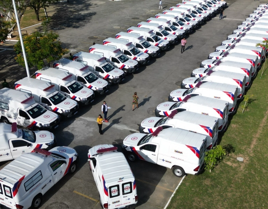 Quarenta cidades da Bahia recebem novas ambulâncias; veja quais