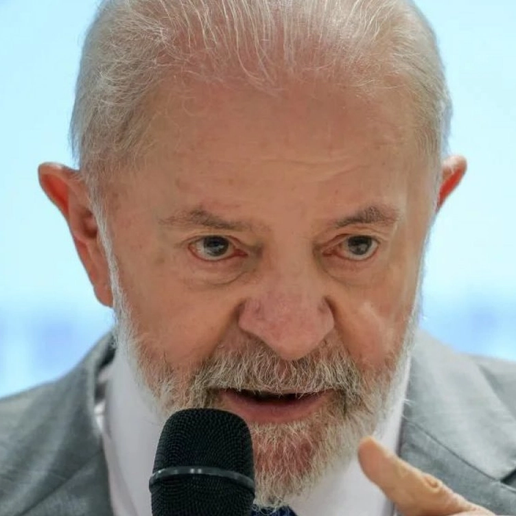 Lula lança programa para urbanização de favelas