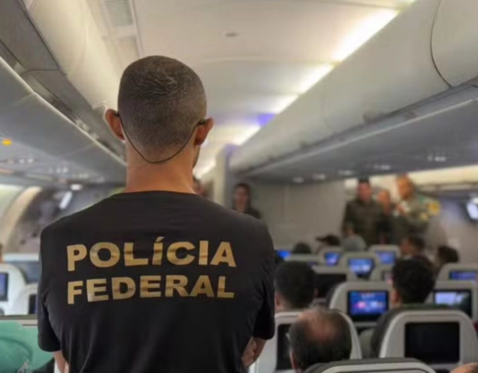 Segundo voo com deportados dos EUA pousa em Fortaleza