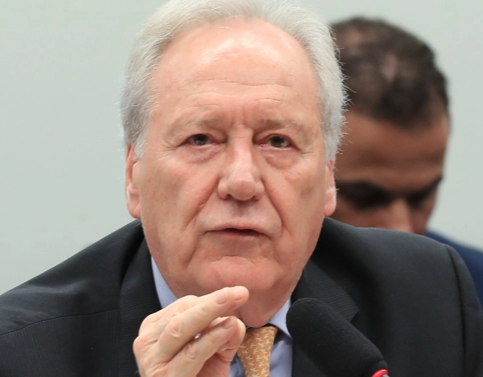 Ministério da Justiça prepara nova "lista vermelha" de criminosos mais procurados