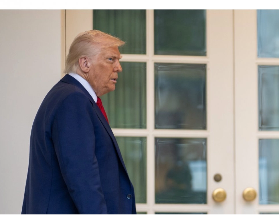 Trump ameaça taxar países do Brics e acusa bloco de atacar o dólar