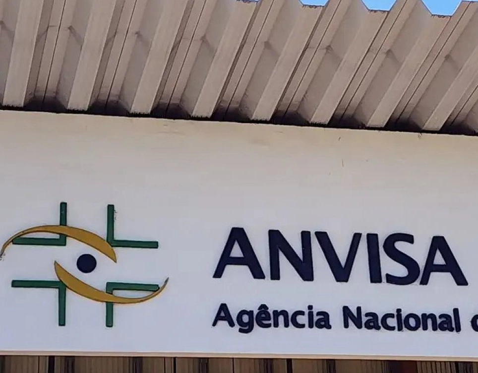 Anvisa proíbe venda de relógio que promete medir glicose e pressão sem comprovação científica