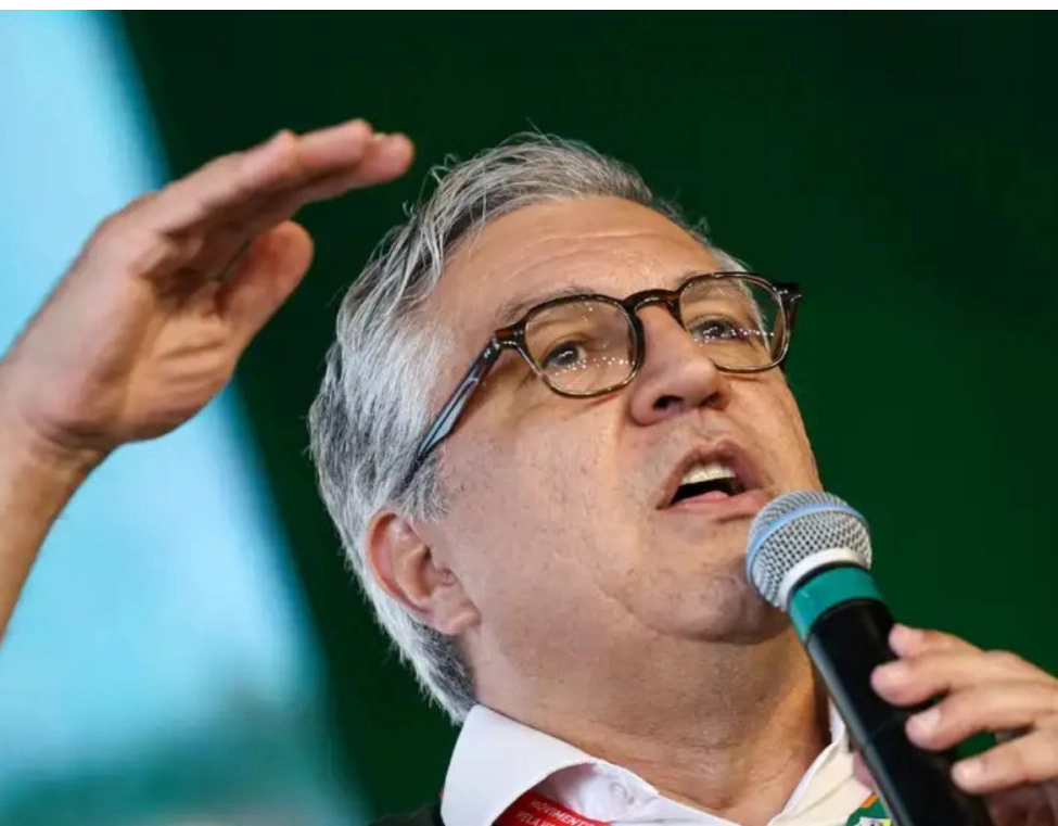 Padilha chama de “ato covarde” cancelamento de vistos pelos EUA