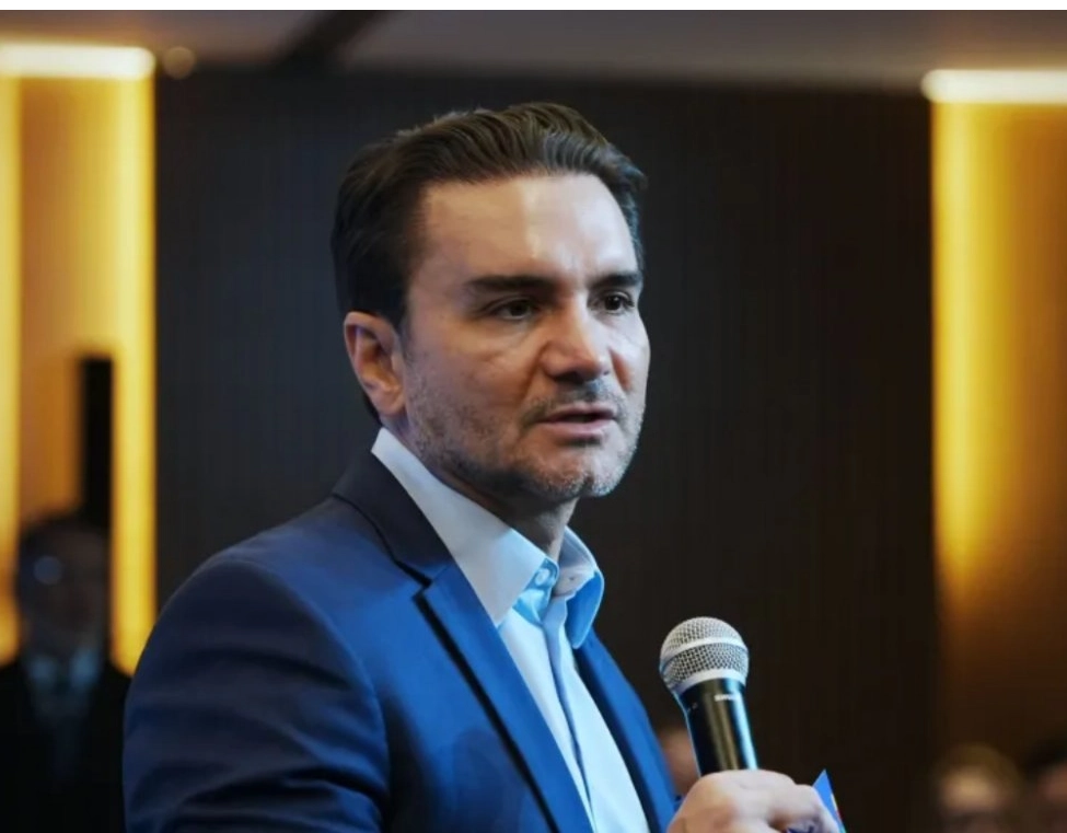 Celso Sabino confirma saída do Ministério do Turismo após pressão de partido