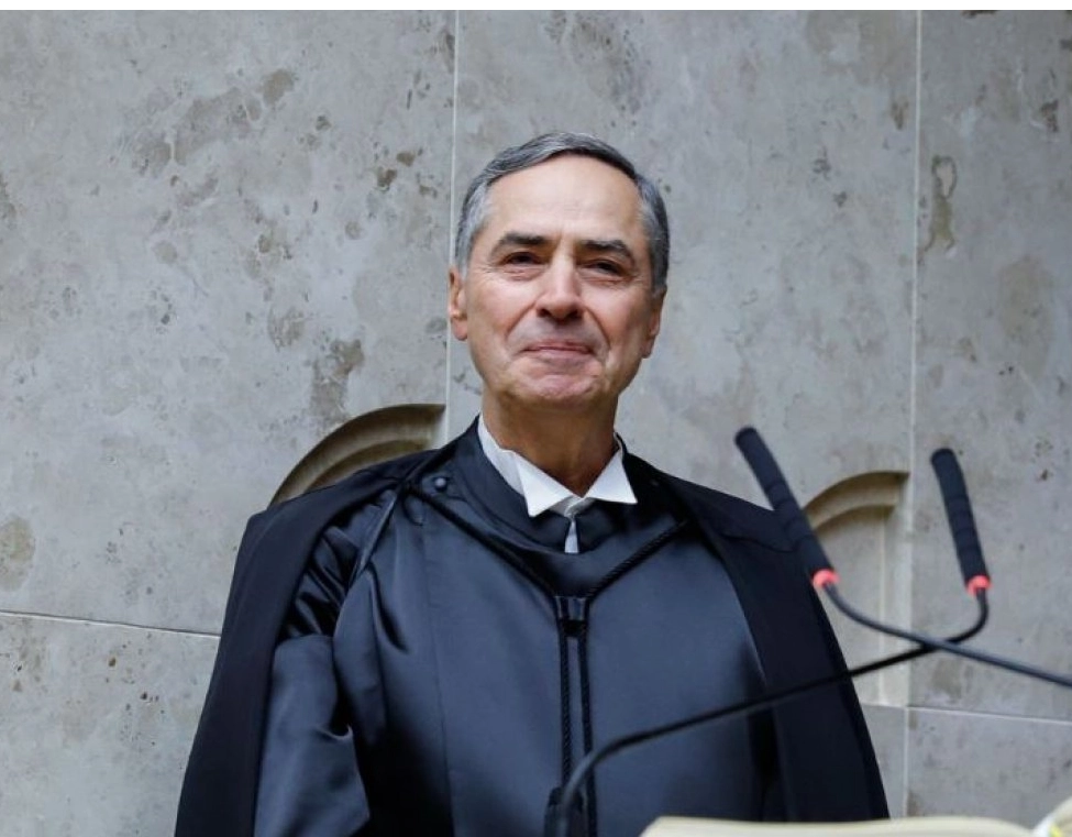 Barroso oficializa aposentadoria e deixa o STF no sábado