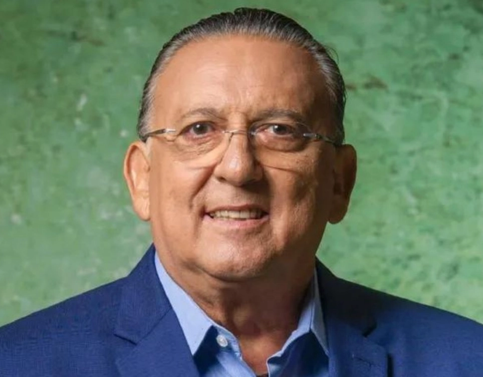 Galvão Bueno é internado com pneumonia viral em São Paulo