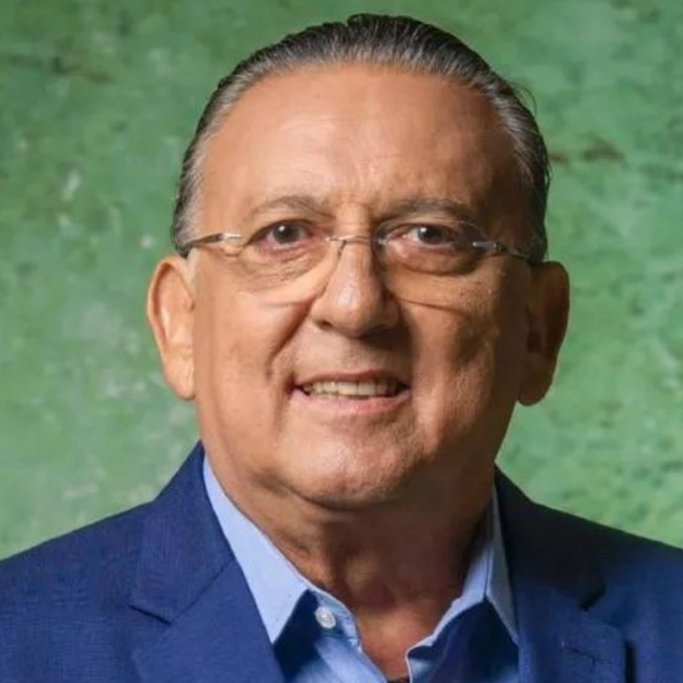 Galvão Bueno é internado com pneumonia viral em São Paulo