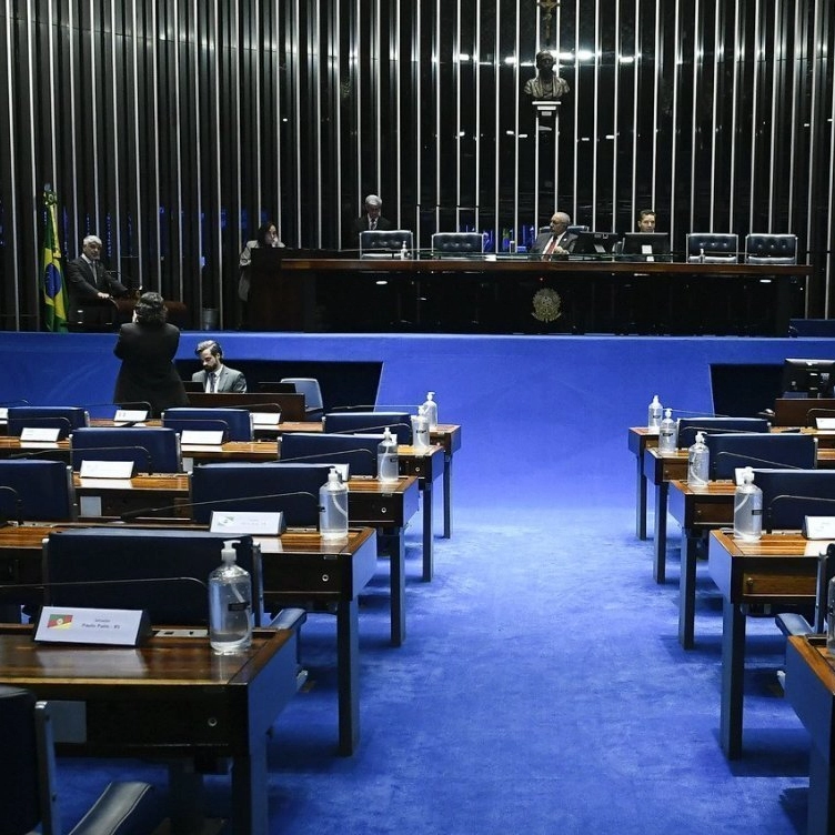 Senado vota proposta que amplia aposentadoria de agentes de saúde