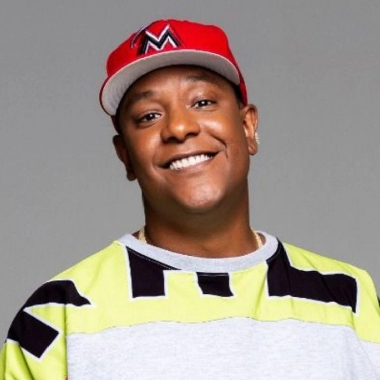 Márcio Victor recebe alta após dois dias internado em Salvador